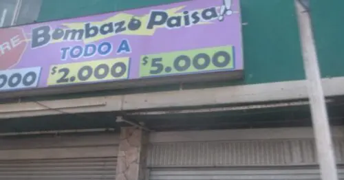 BOMBAZO PAISA BOMBAZO PAISA